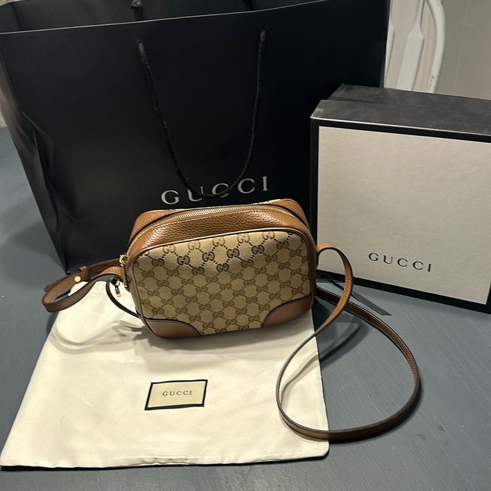 Authentic Gucci Bree Crossbody Bag
